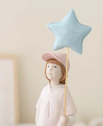 Lladró Collectible Figurine, Follow Your Star 4 Lladró Collectible Figurine, Follow Your Star - Image 2