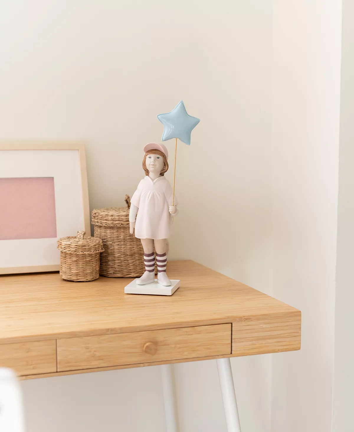 Lladró Collectible Figurine, Follow Your Star 5 Lladró Collectible Figurine, Follow Your Star - Image 3