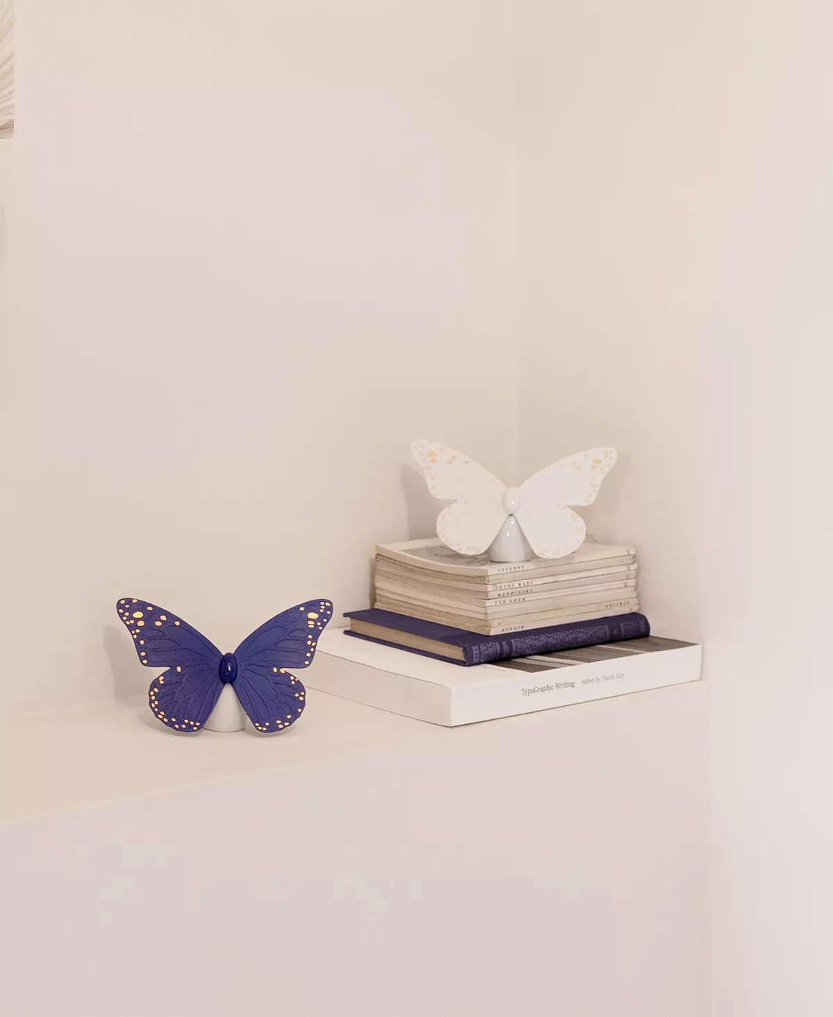 Lladró Collectible Figurine, Blue Butterfly 4 Lladró Collectible Figurine, Blue Butterfly - Image 2