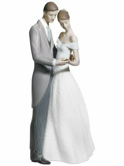Lladr&oacute; Collectible Figurine, Together Forever