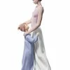 Lladr&oacute; Collectible Figurine, Someone To Look Up To -Lladró Shop 1845002 fpx
