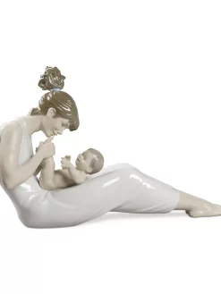 Lladró Giggles With Mom Figurine