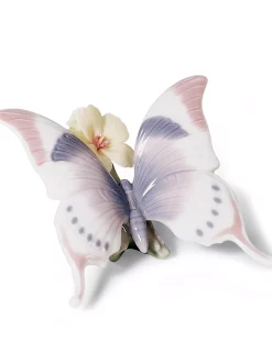 Lladró Collectible Figurine, A Moment's Rest Butterfly