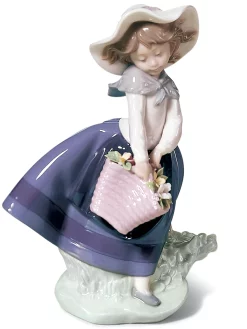 Lladró Collectible Figurine, Pretty Pickings