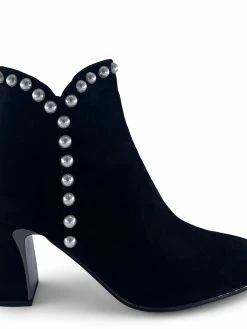 DJANGO+JULIETTE KENDALE