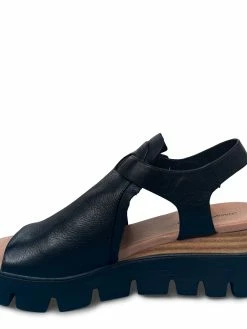 DJANGO+JULIETTE RANDLEE -Lladró Shop IMG 4078 scaled