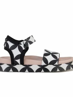 ROLLIE ACME SANDAL S22/23 23 ROLLIE ACME SANDAL S22/23 -Lladró Shop STY00009 AcmeSandalBoldGeo S 1080x 2x 80f36d44 f8a6 41e2 8fcd 892726f26c3b