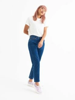 ROLLIE DERBY CITY S22/23 20 ROLLIE DERBY CITY S22/23 -Lladró Shop Shot 27 2151 1080x 2x 80275914 9223 42ac 9dd6 0190280d079c